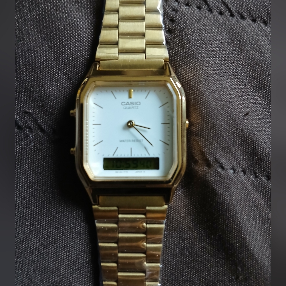 Casio men watch gold stainless steel